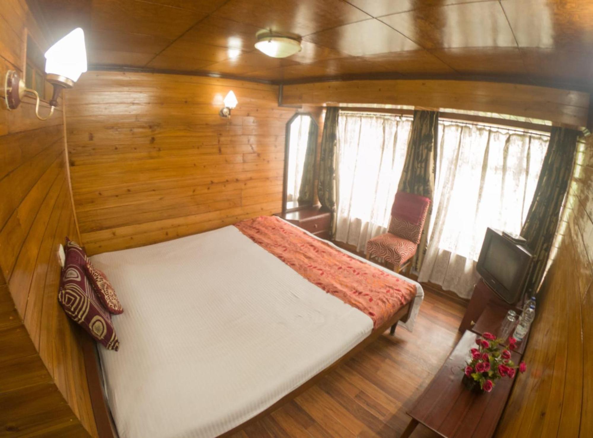 Grg Broadway Mall Road Darjeeling By Royal Collection Hotel Dış mekan fotoğraf